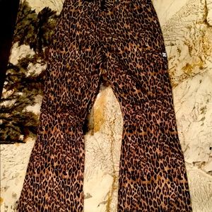 DC Women’s snowboard pants